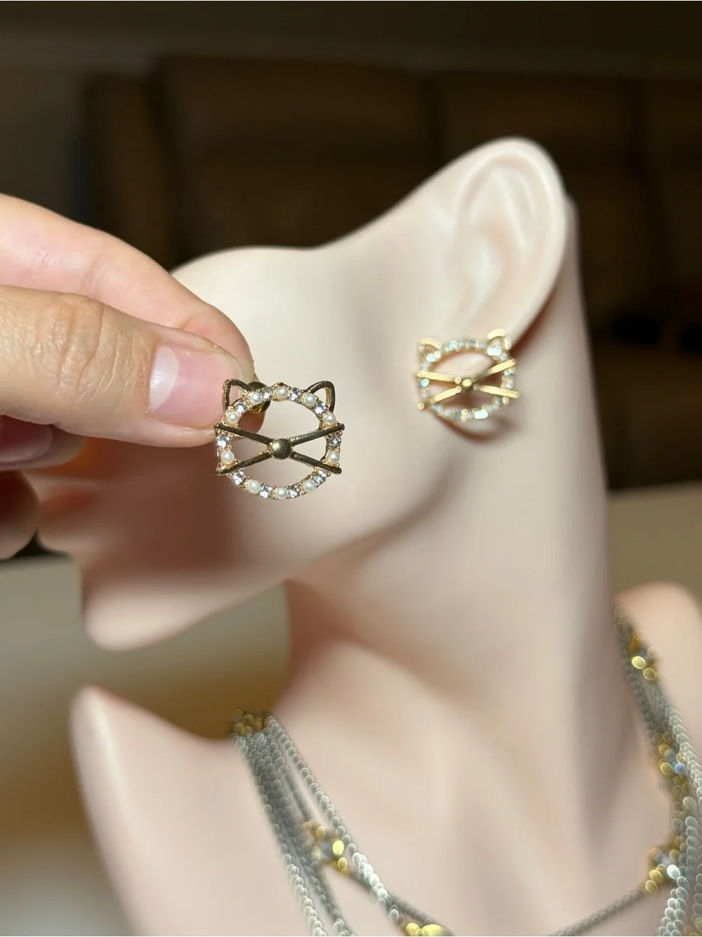 Gold Cat Outline Crystal Stud Earrings - Women's Fashion Jewelry